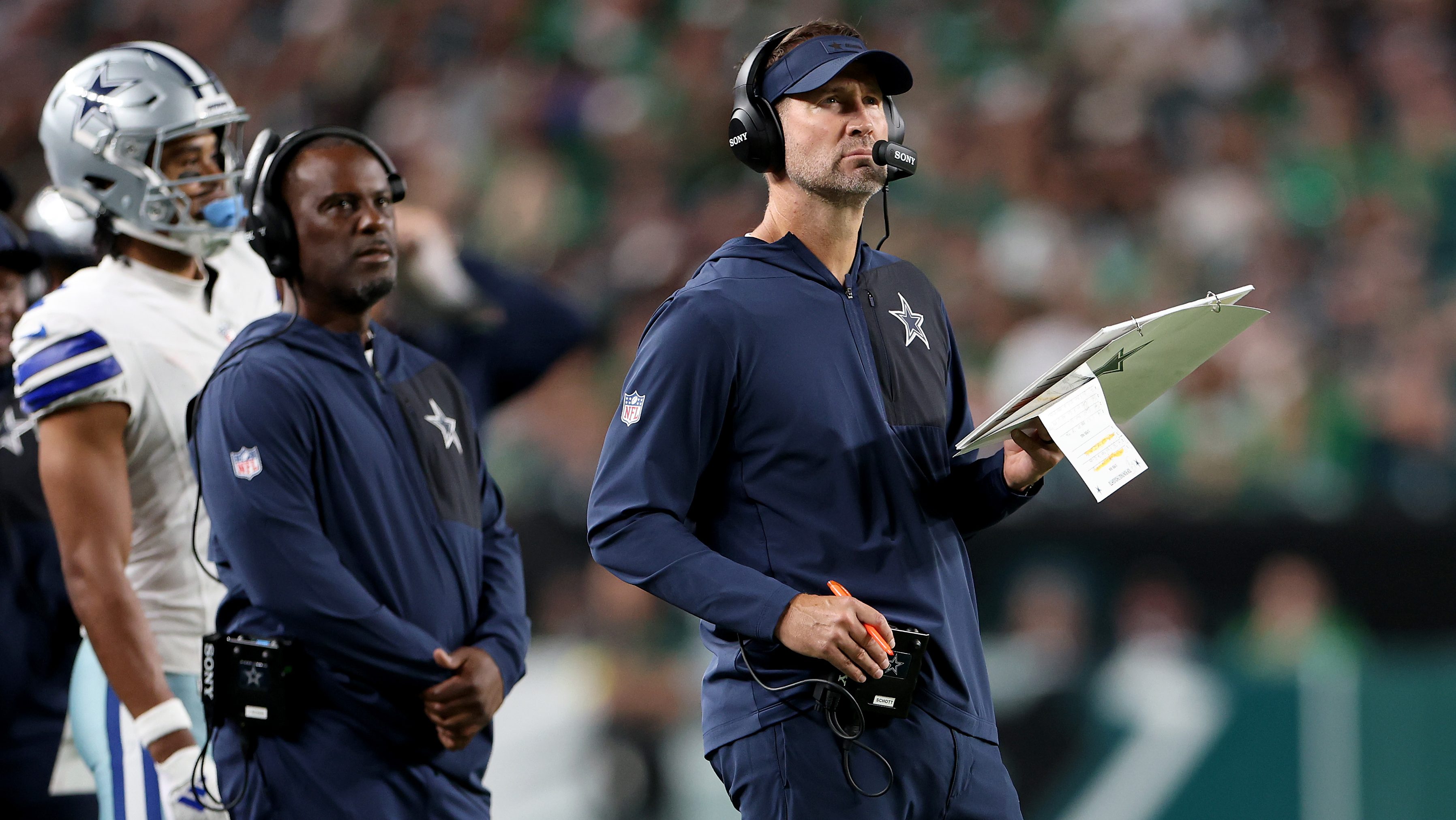 Report: Cowboys steal new defensive coordinator from hated rival