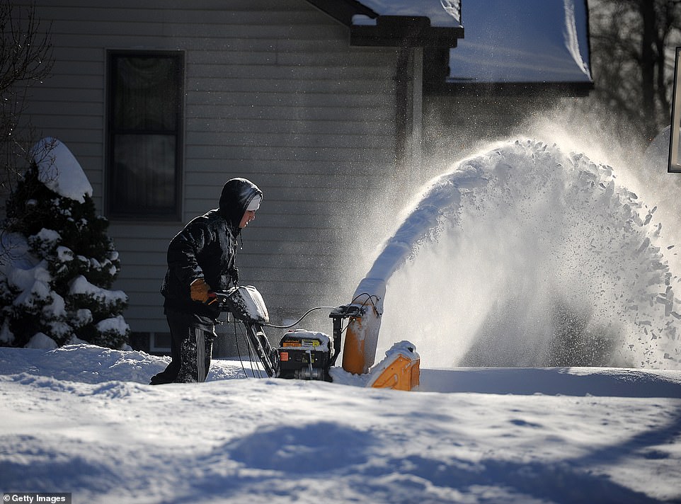 Experts urge preparations as 200M Americans brace for winter storm