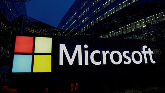 Microsoft 365 outage today: When Outlook, Defender, Purview, Teams will ...