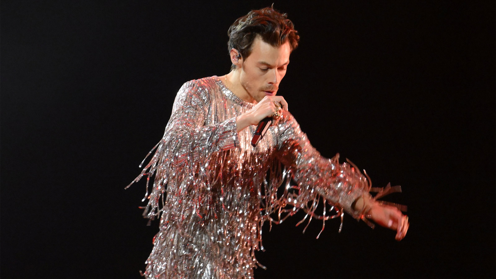 Harry Styles announces first tour in 3 years; and it will be at Madison Square Garden a lot