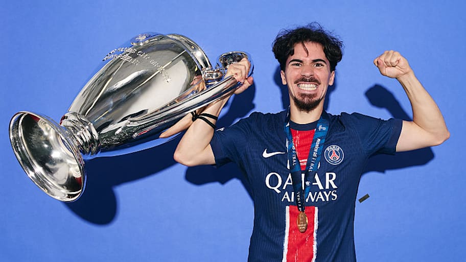 Vitinha ayudó al PSG a conseguir su primer título de la Liga de Campeones la temporada pasada. | Alex Pantling/UEFA/Getty Images