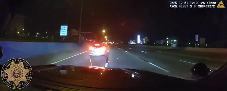 Watch: Grappler helps Douglas County deputies stop driver in stolen car ...