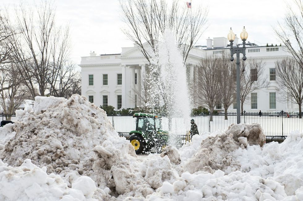 Frostbite warning issued for 'life-threatening' snowstorm as America ...