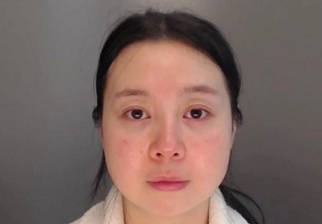 Vu cáo cảnh sát Anh hiếp dâm, nữ sinh lộ nói dối vì không biết bị ghi âm