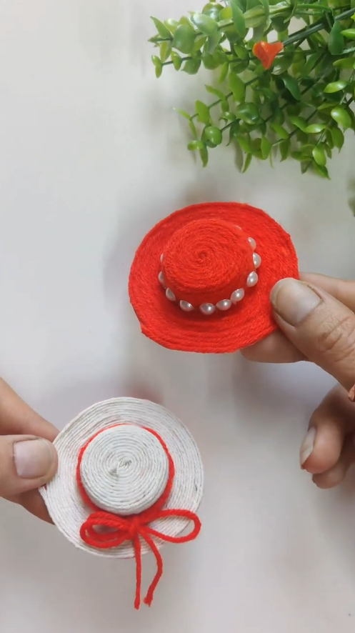 DIY bottle cap craft that turns into cute decor