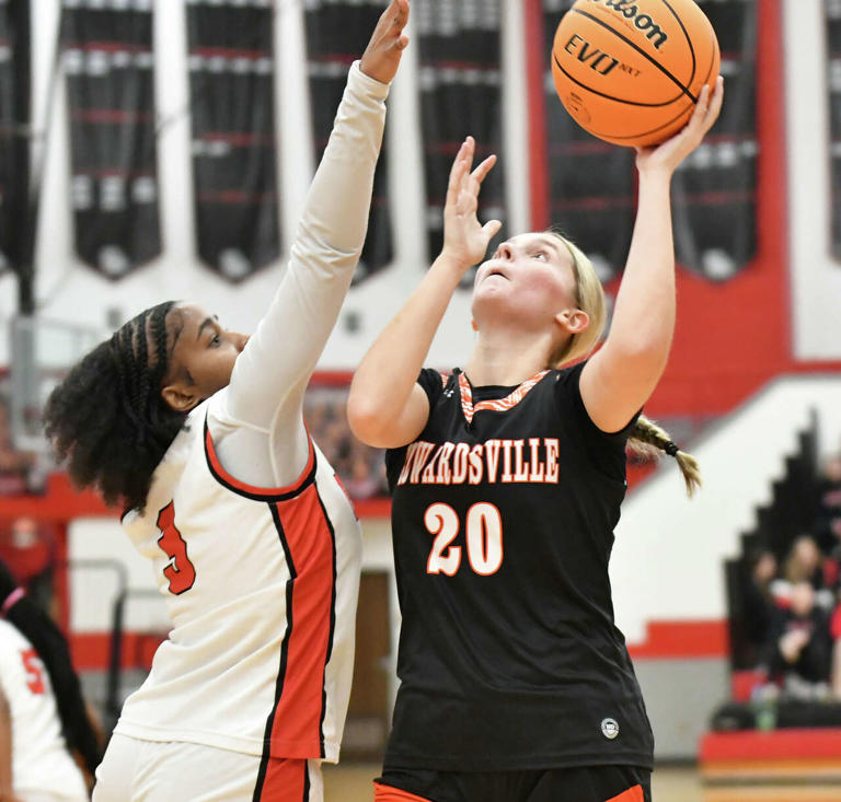Cook's double-double helps EHS cruise past Althoff