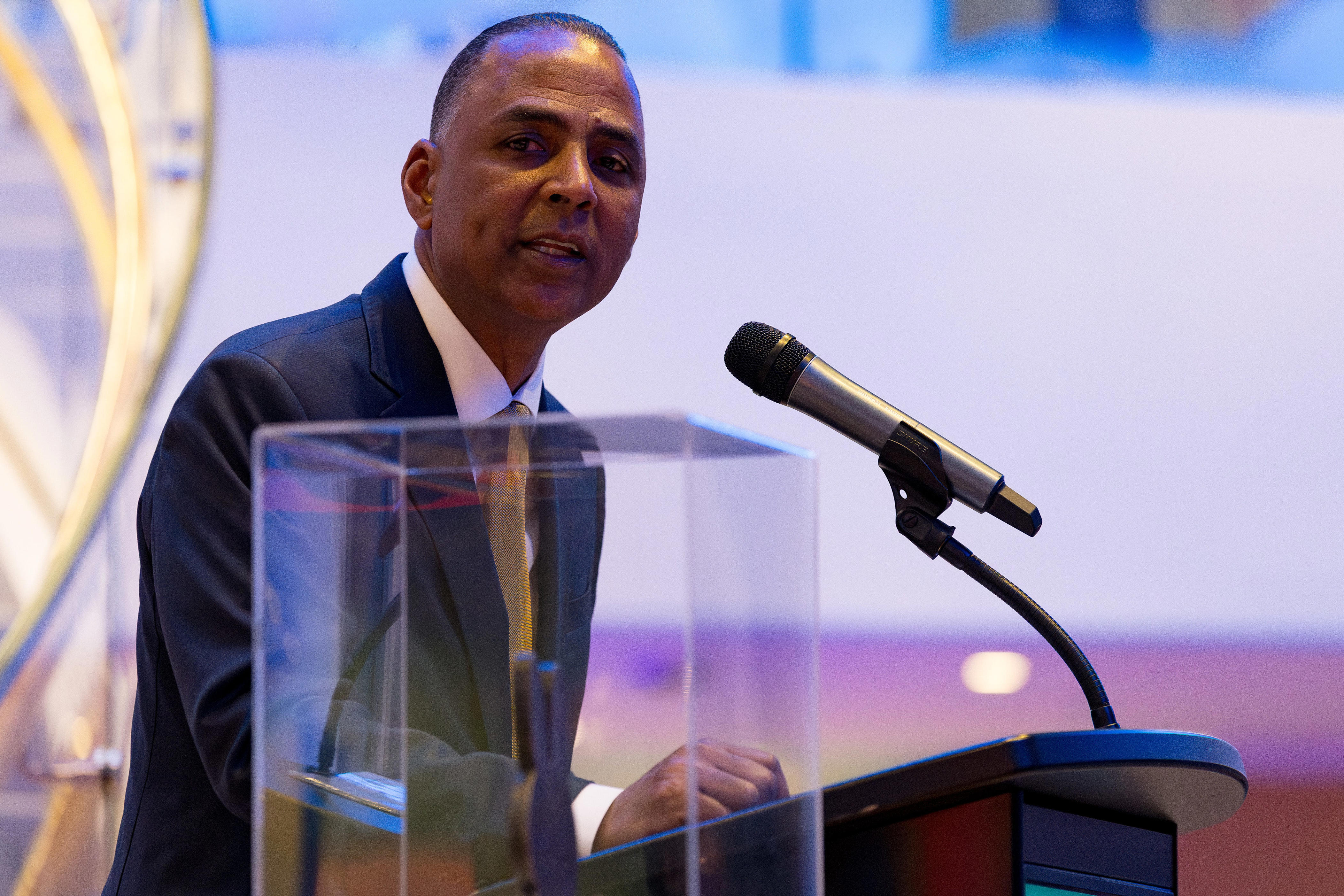 Homicide at ICE facility sparks El Paso mayor’s call for investigation