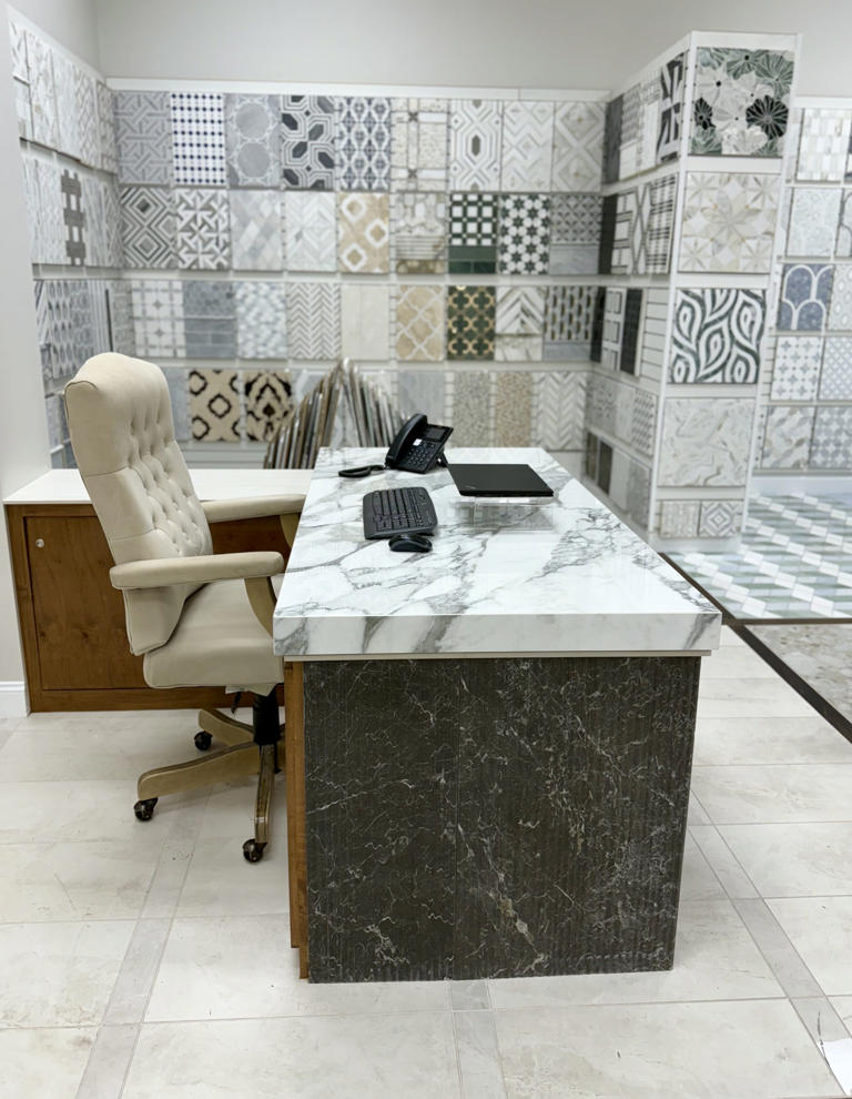 A custom, adjustable workspace... with tile