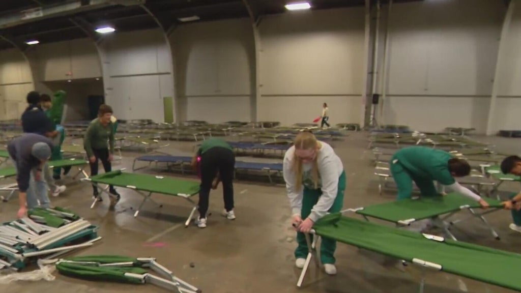 Dallas prepares Fair Park shelter ahead of winter storm