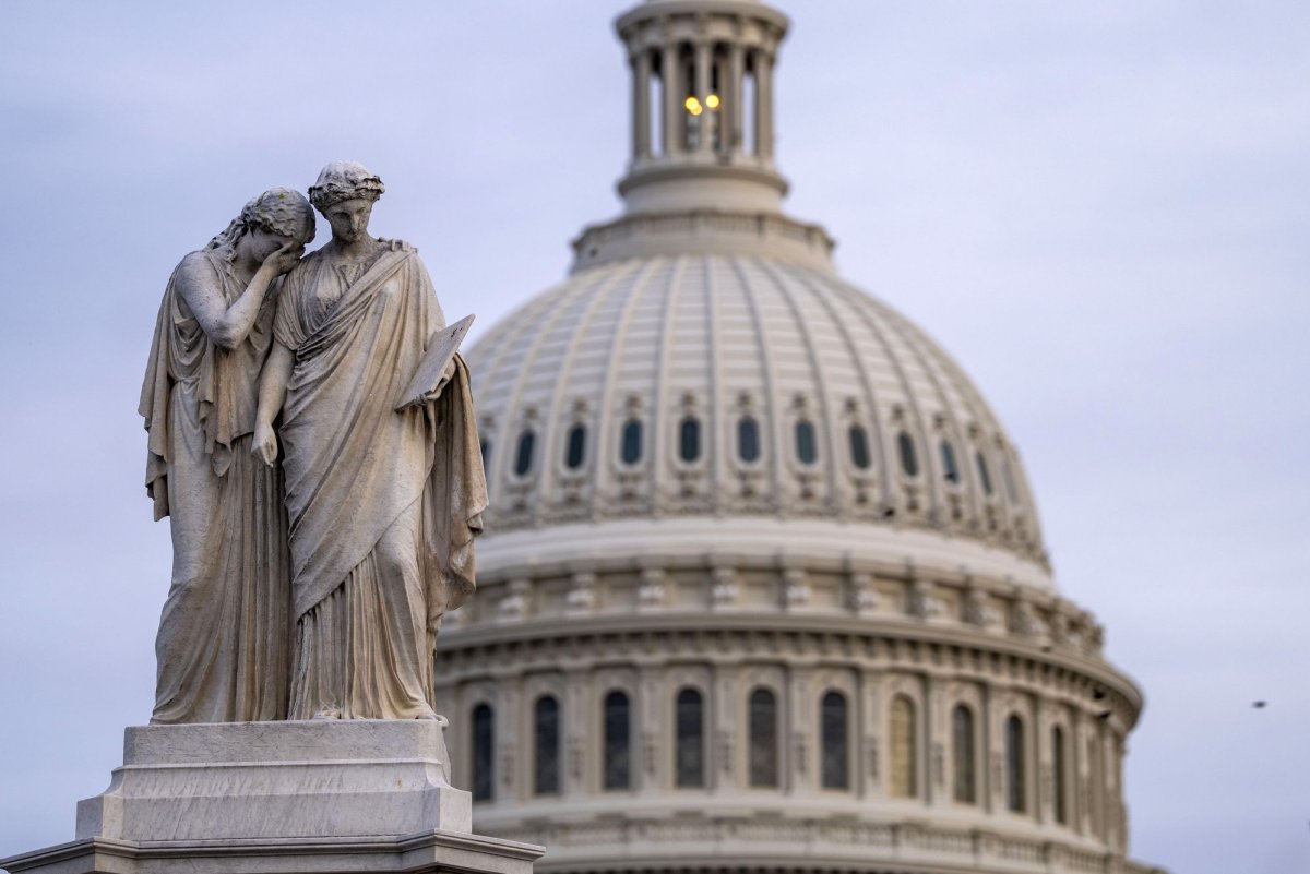 House passes funding bills to avoid second government shutdown