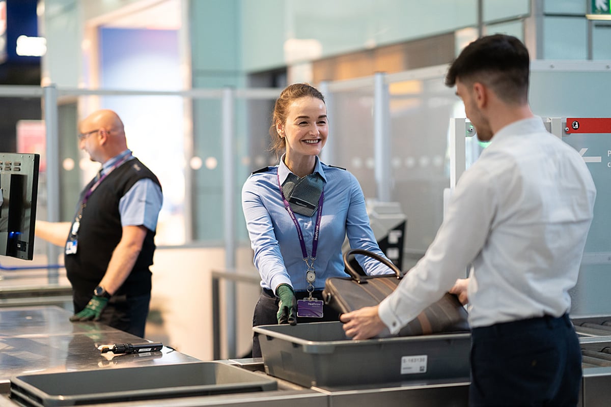 heathrow_security_officer_42297