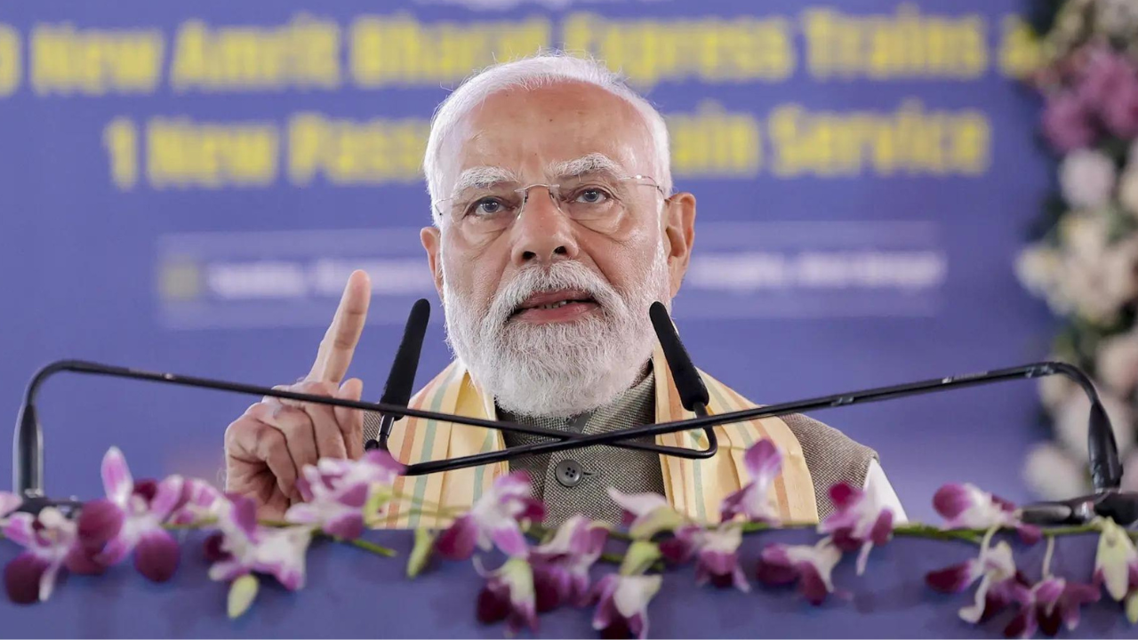 Tamil Nadu polls: PM Modi says state ready to bid farewell to 'corrupt ...
