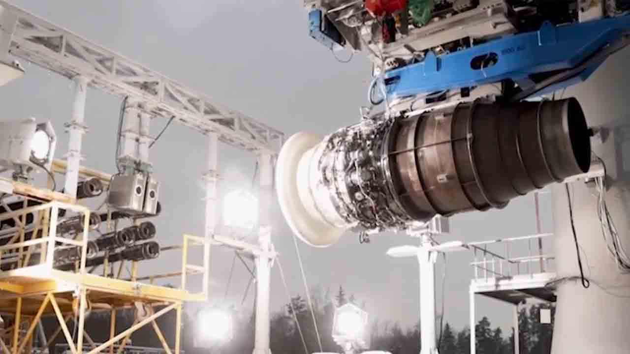 Video: Russian PD-8 engine undergoes severe bird-strike test