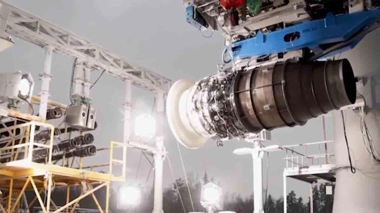 Video: Russian PD-8 engine undergoes severe bird-strike test