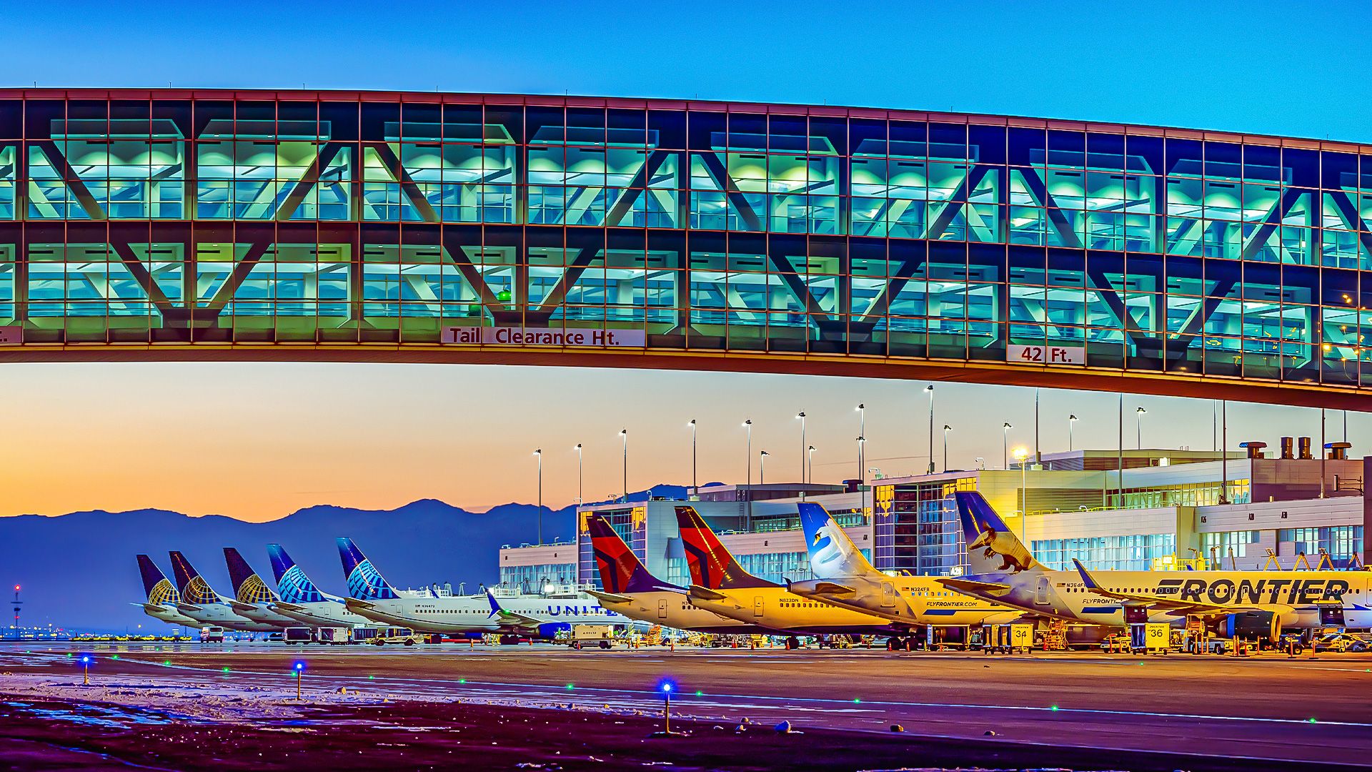 The 10 largest US airports currently operating