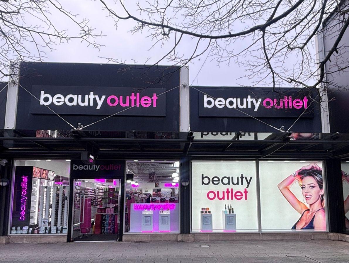 Junction 32 unveils newly refitted Beauty Outlet store