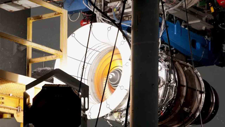 Video: Russian PD-8 engine undergoes severe bird-strike test
