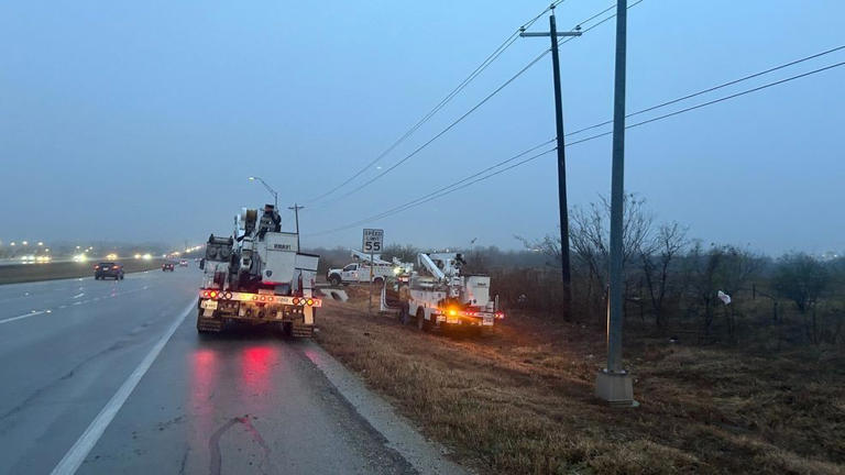 Power restored to thousands in San Marcos after electric pole fires