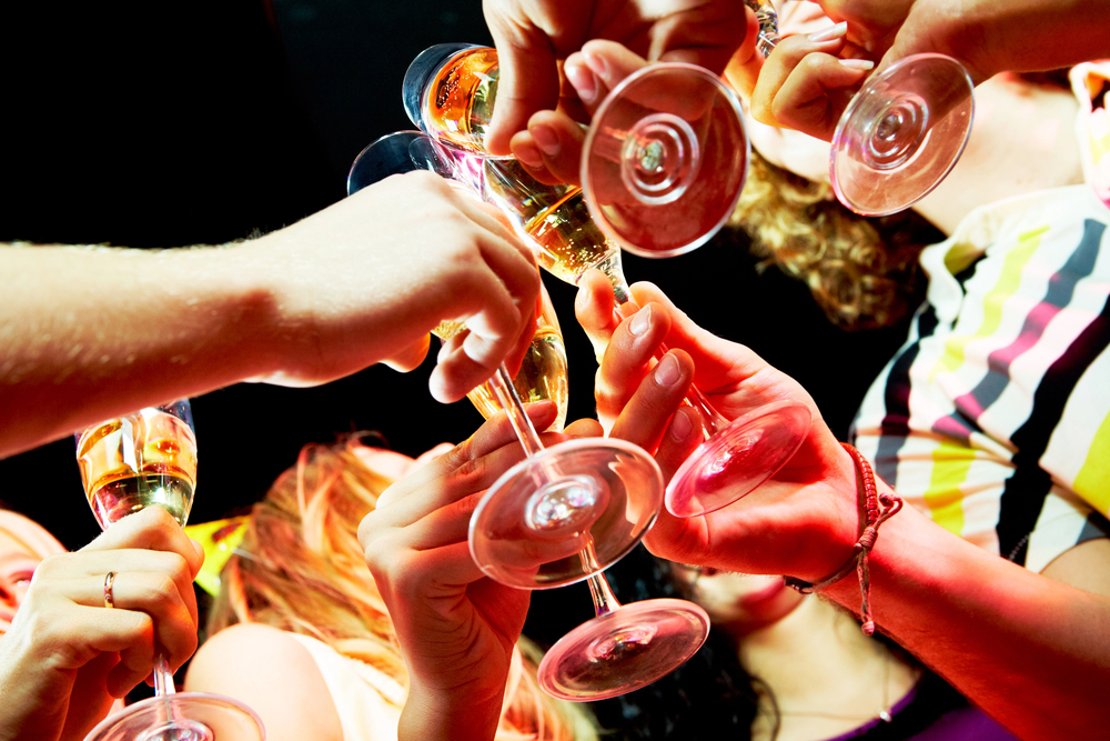 Popular foods to serve at a themed party