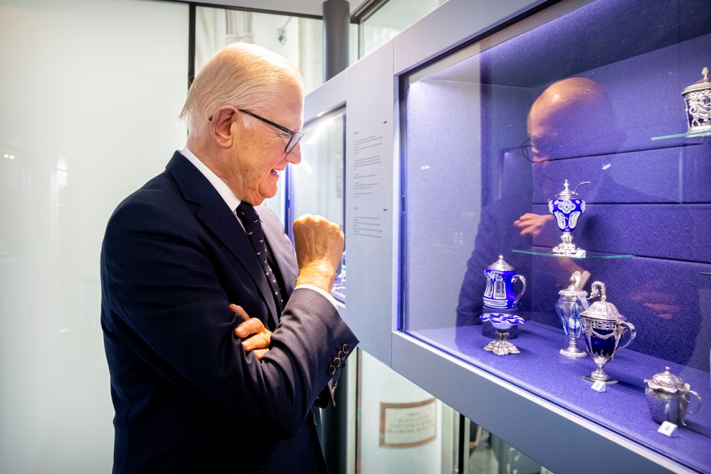 Thieves steal Dutch museum's entire silver collection