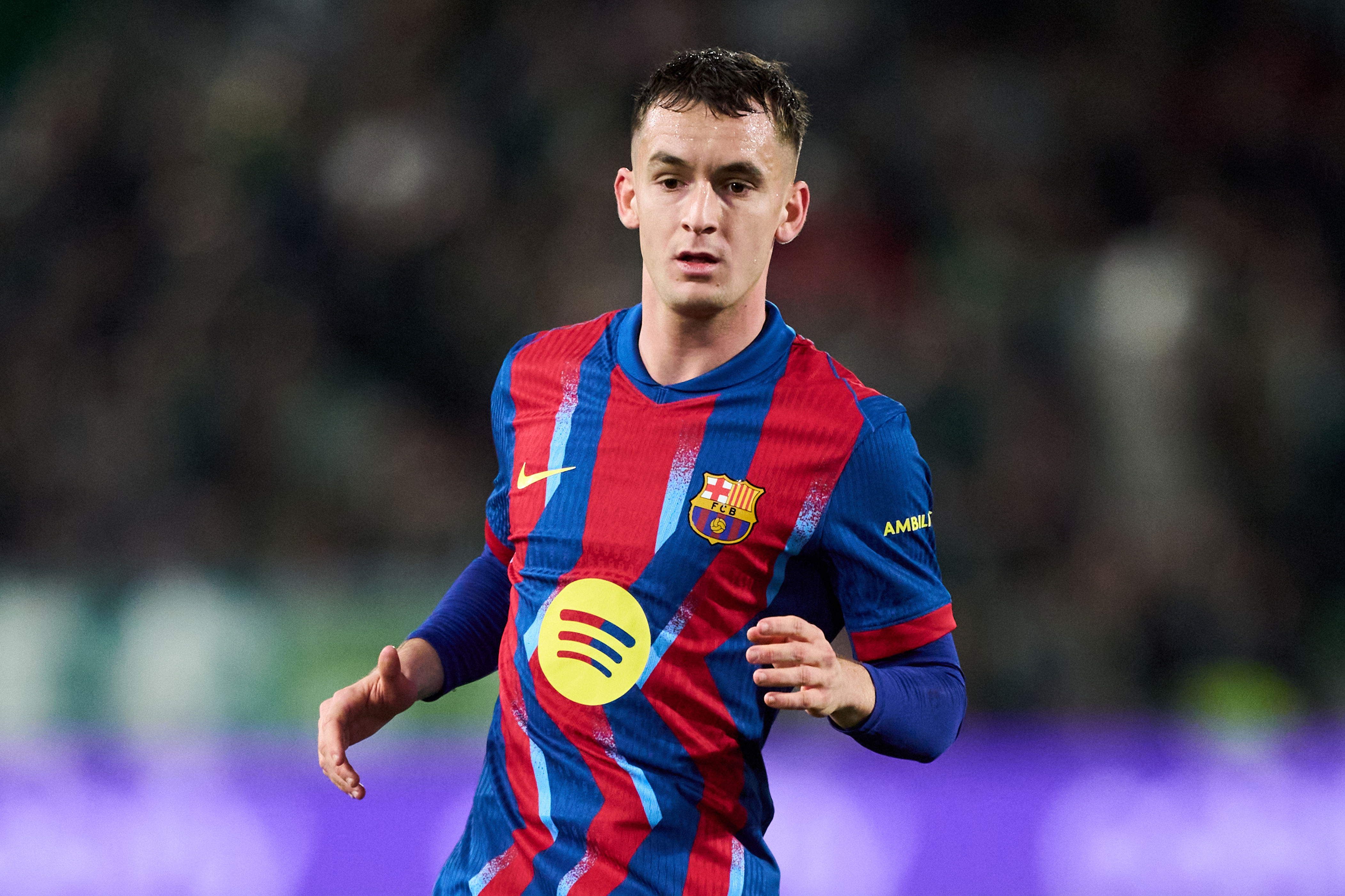 Hansi Flick envía un contundente mensaje a Marc Casado sobre su futuro en el Barcelona