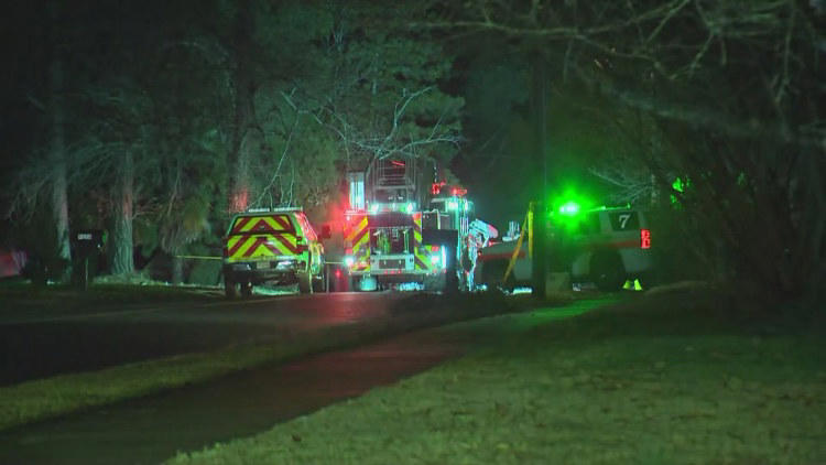 One dead after house fire in south Charlotte, another person injured