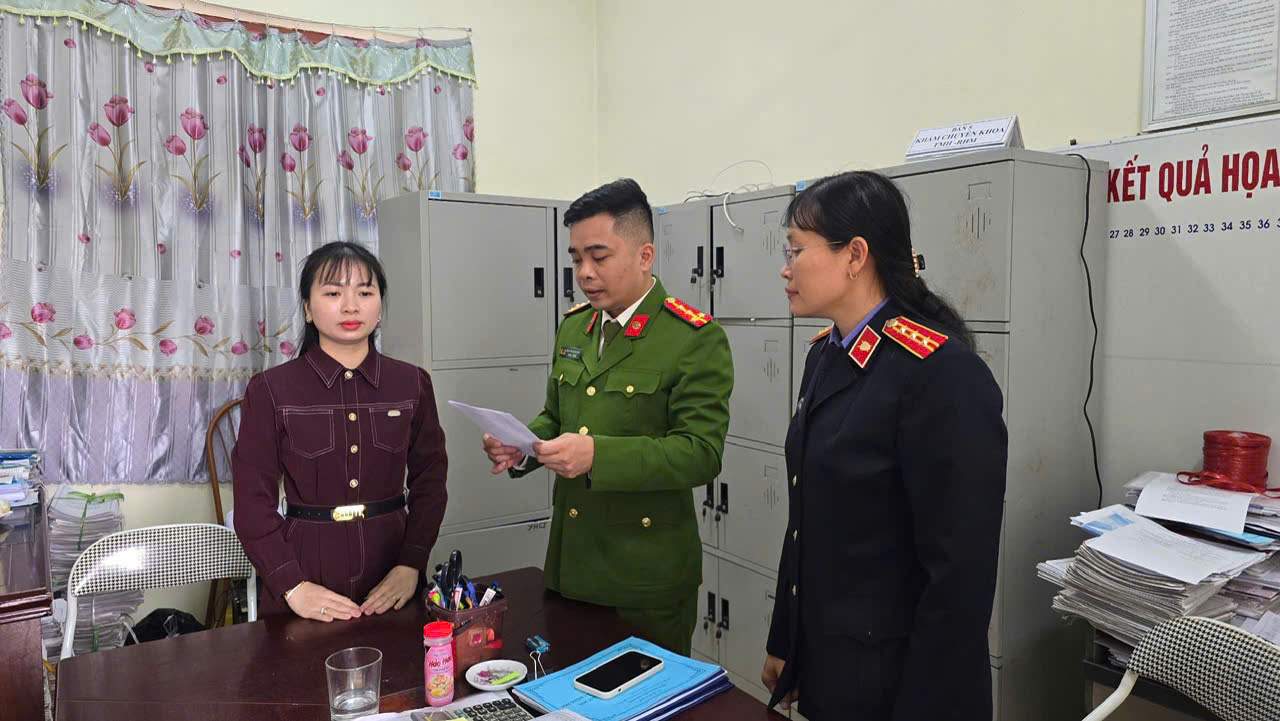 5 bác sĩ, cán bộ y tế ở Hưng Yên bị khởi tố về tội giả mạo hồ sơ bệnh án