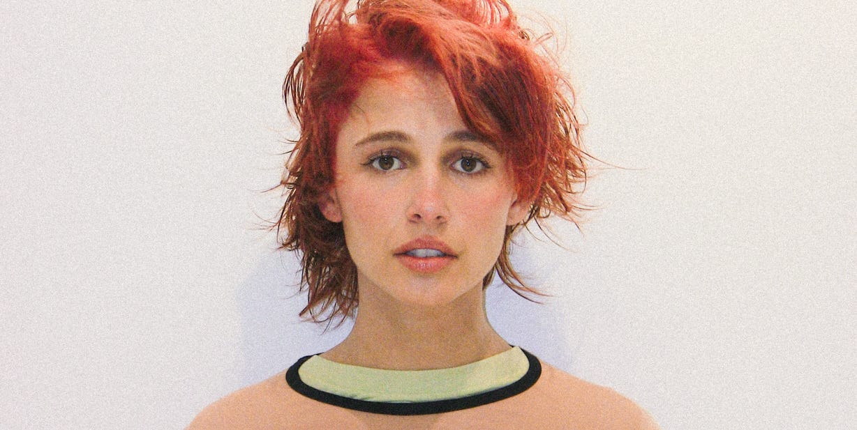 everything you thought you knew about Naomi Scott(02)