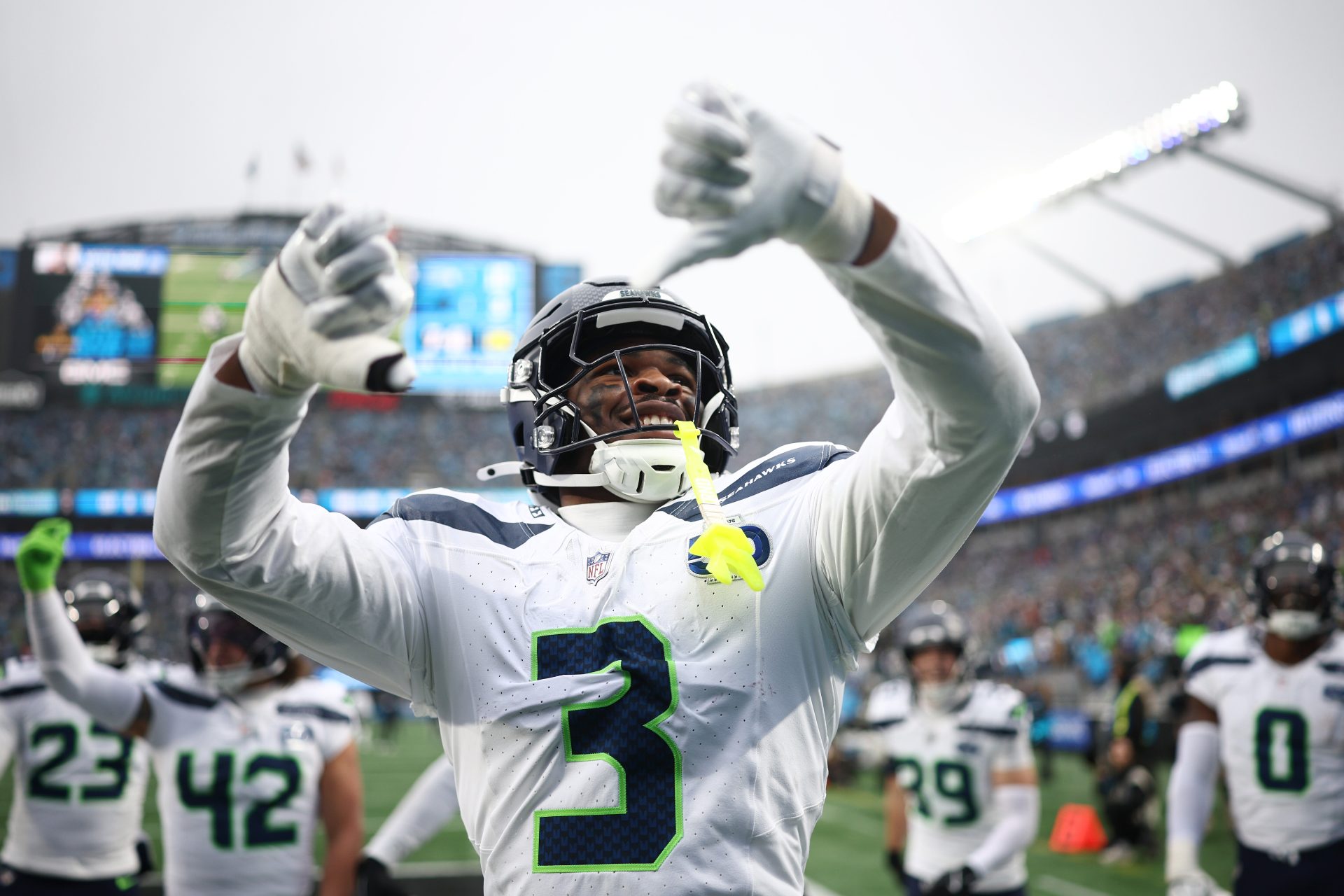 Big picture: Versatile Nick Emmanwori is everywhere for dominant Seahawks defense<br><br>