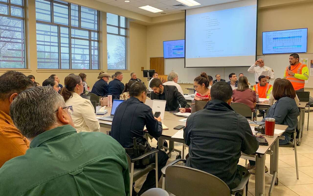 Laredo agencies meet ahead of freeze to prep schools, shelters and roads<br><br>