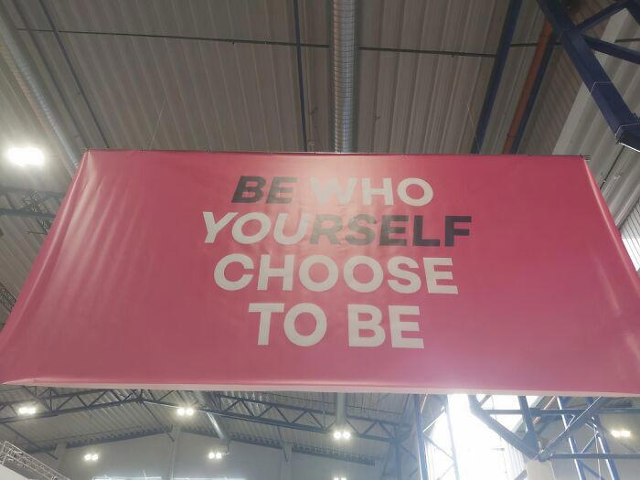 48 text design fails that might make you facepalm