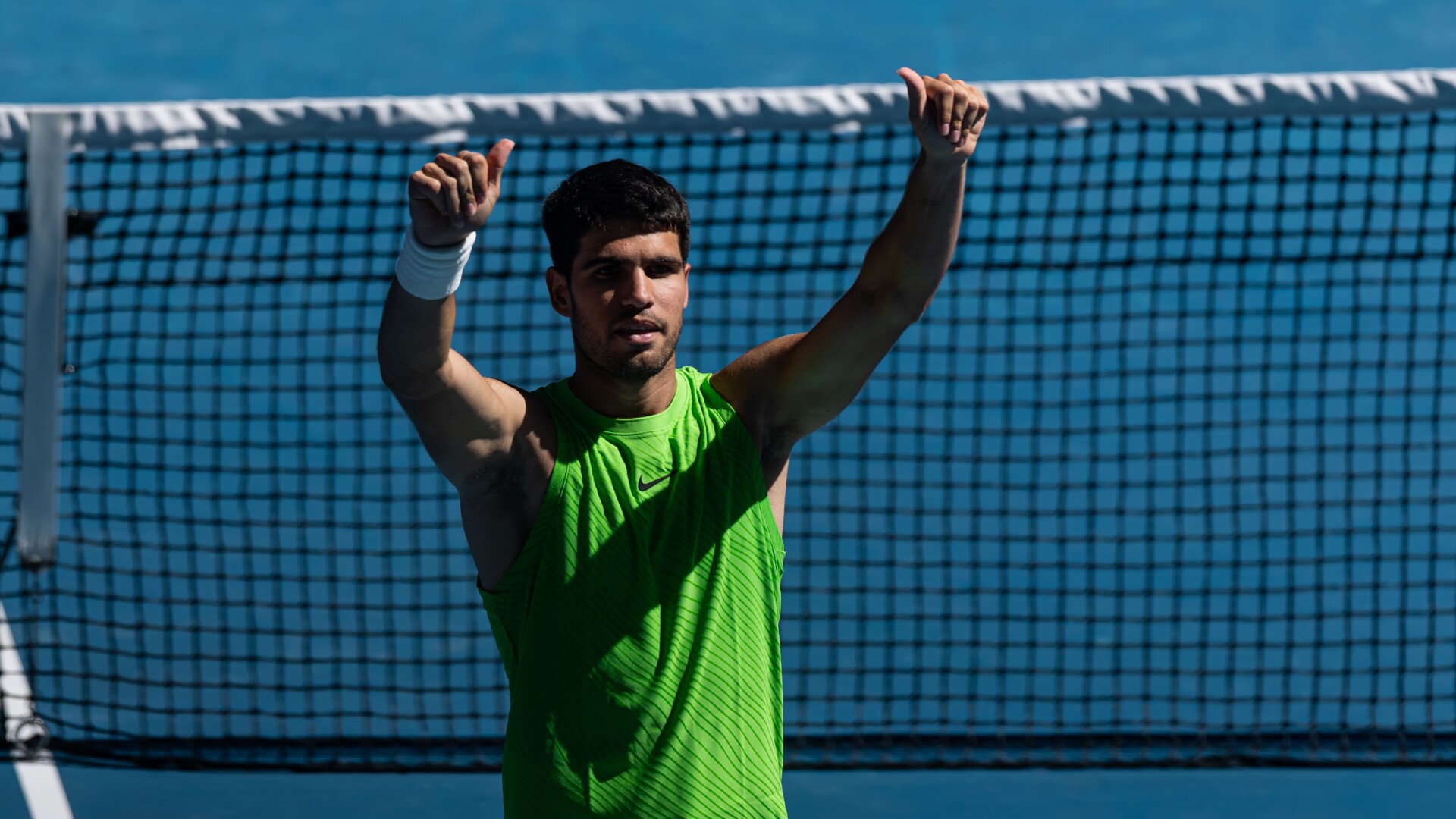 Carlos Alcaraz wins third-round match but loses 