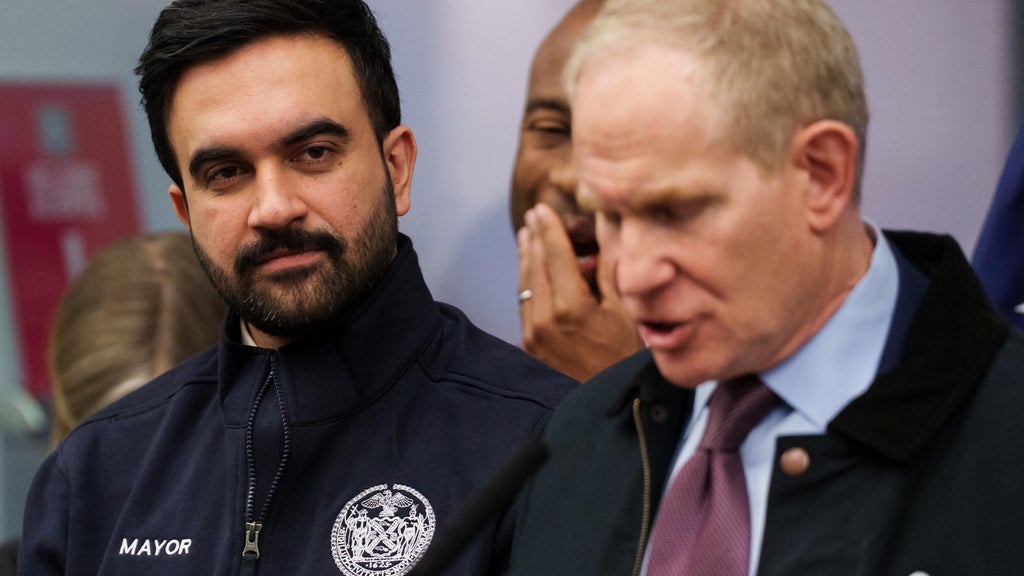 No snow day Monday for NYC public schools, Mamdani says<br><br>