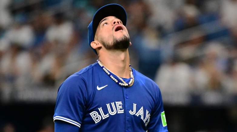 Braves-Blue Jays trade pitch sends $131 million starter to Atlanta for  All-Star infielder