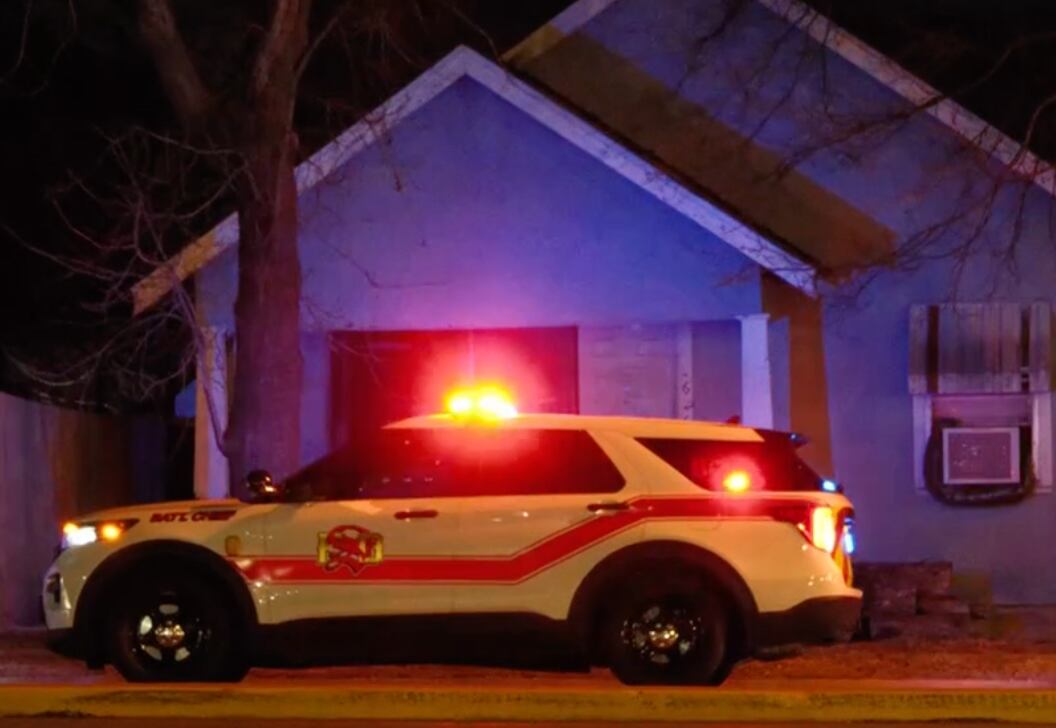 Man hospitalized with serious burns after Springfield house fire