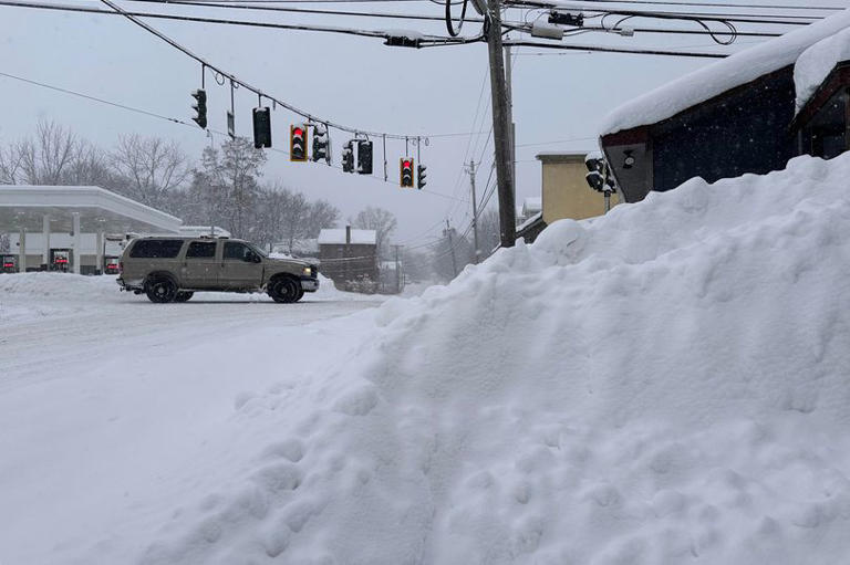 New York state of emergency declared ahead of monster snow storm