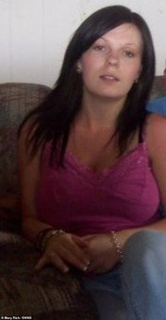Woman claims 34GG bust stops her from working because NHS refuses to