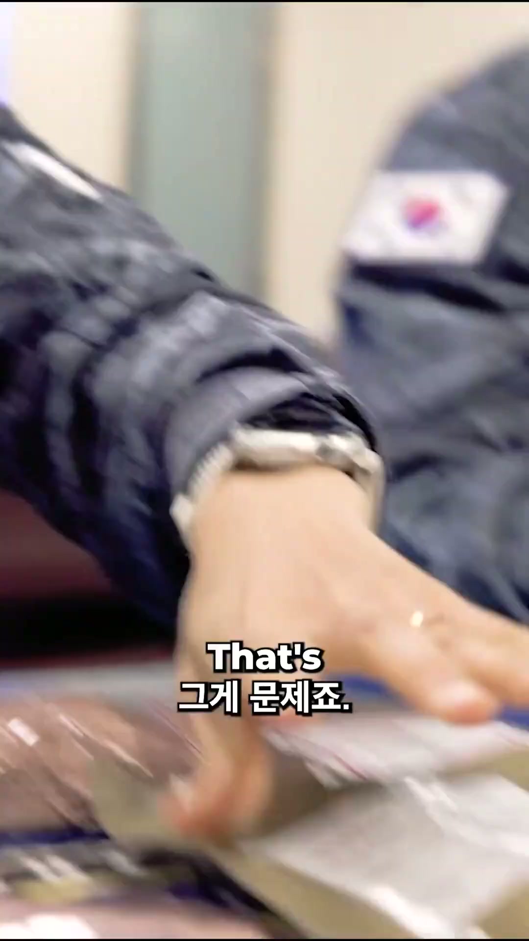 British vs South Korean military rations: Surprising reactions & taste ...