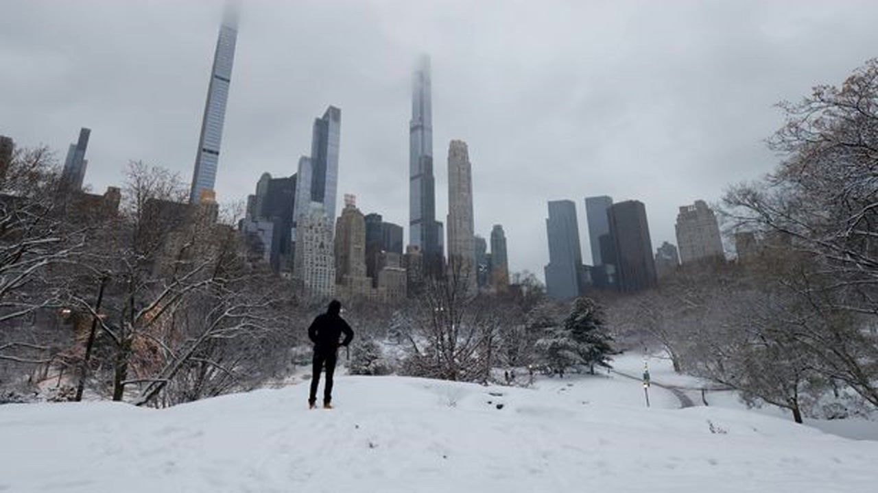 New York declares emergency ahead of snow storm