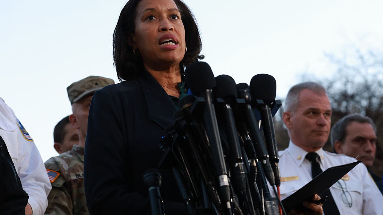 DC Mayor Muriel Bowser declares state of emergency due to winter storm