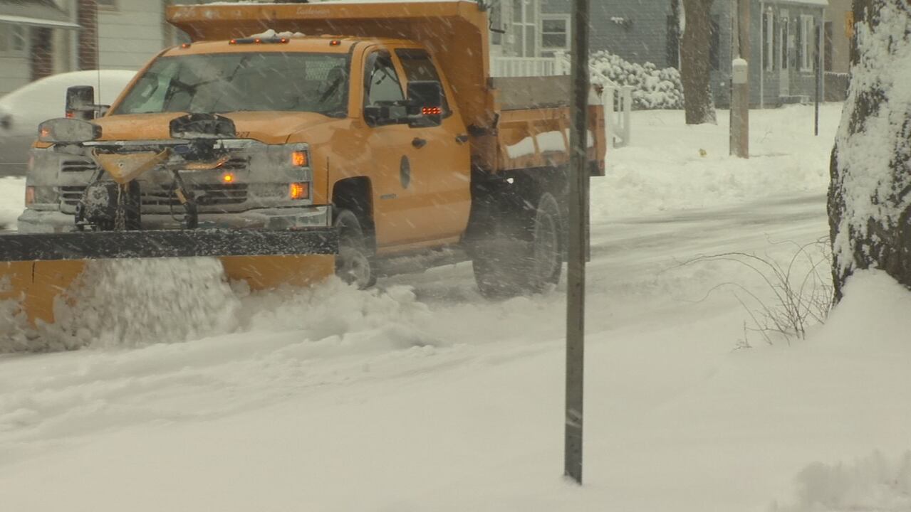 Springfield prepares for dangerously cold weather and heavy snow