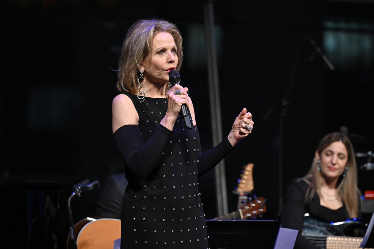 Grammy winner cancels Kennedy Center appearances