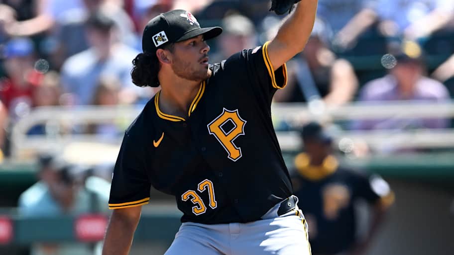 Pirates news: Jared Jones comeback, number changes, non-roster invitees