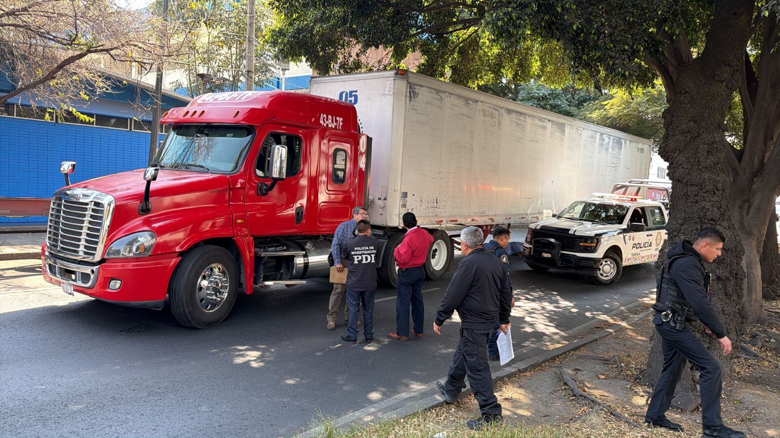 Tráiler arrolla y mata a motociclista en calles de alcaldía ...