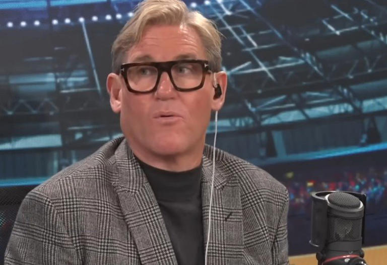 Hamrer løs mot Beckham-sønnen