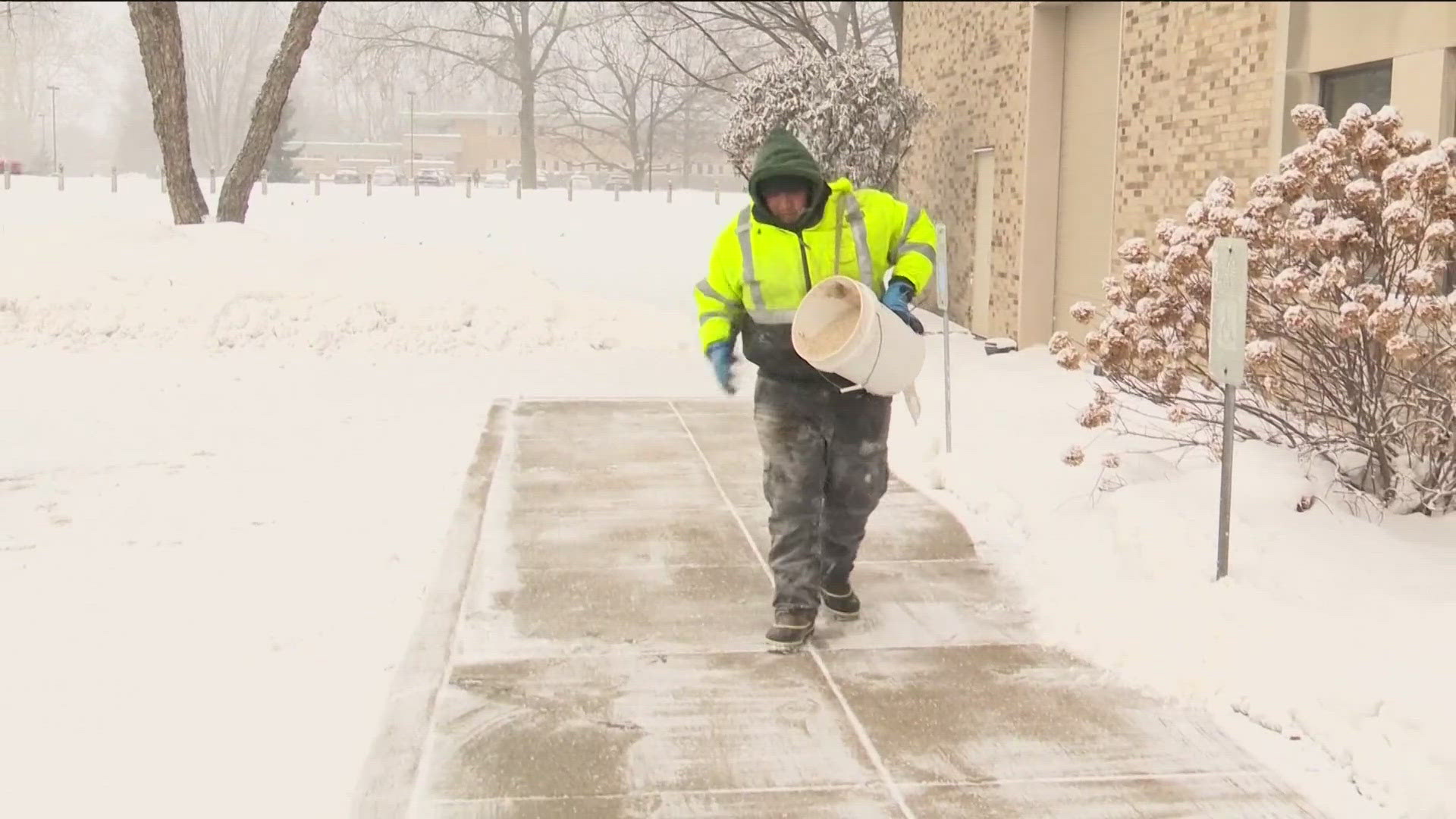 Americans prepare for severe winter storm weekend; more than 170M ...