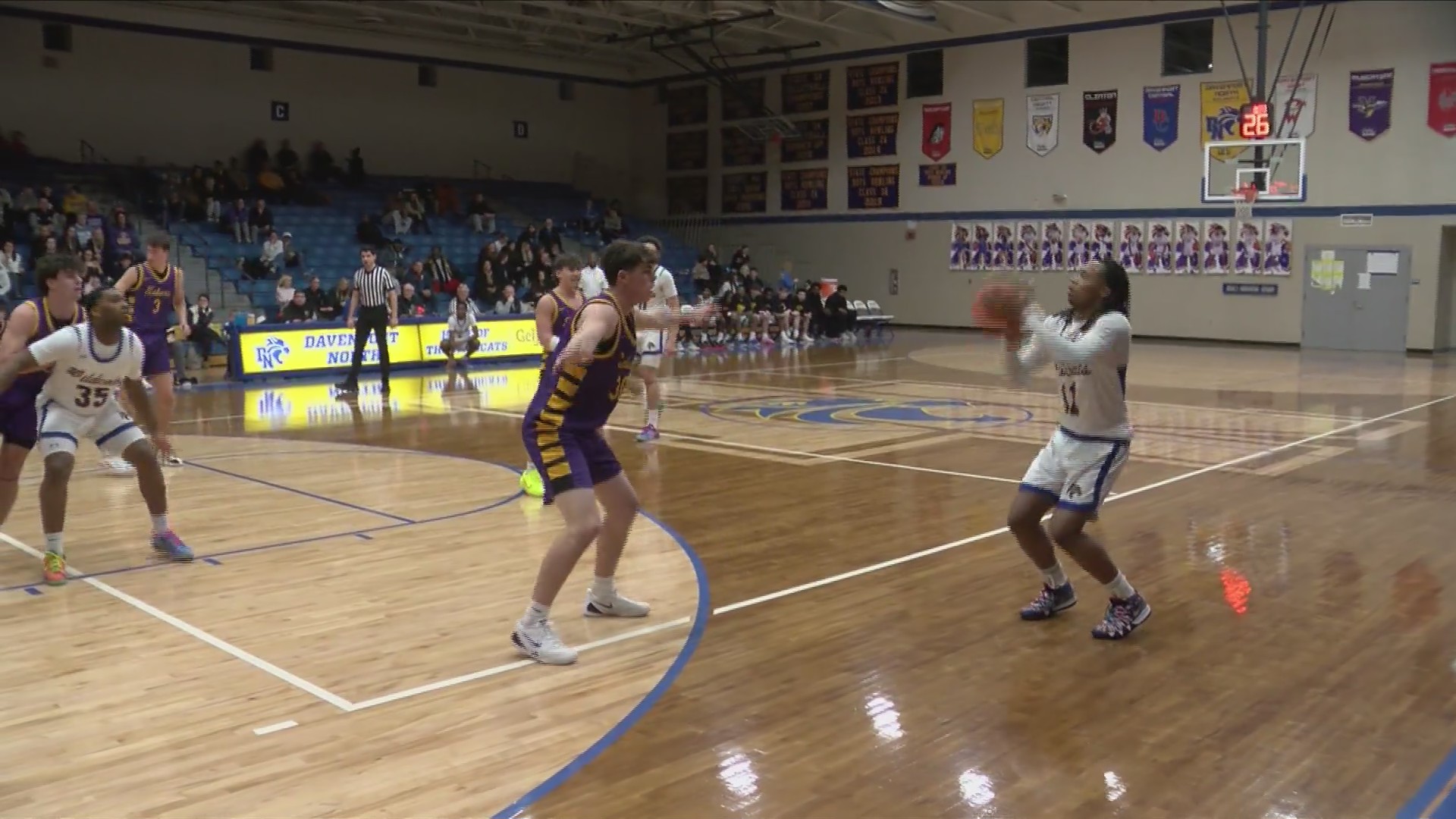 North Wildcats win a thriller 57-56 over Central De Witt