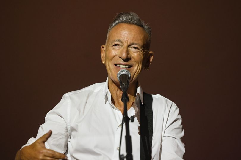 Bruce Springsteen's touching tribute to Shane MacGowan with cover of ...