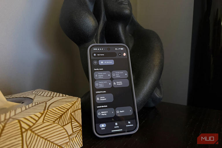 4 things you can do with an old Android phone
