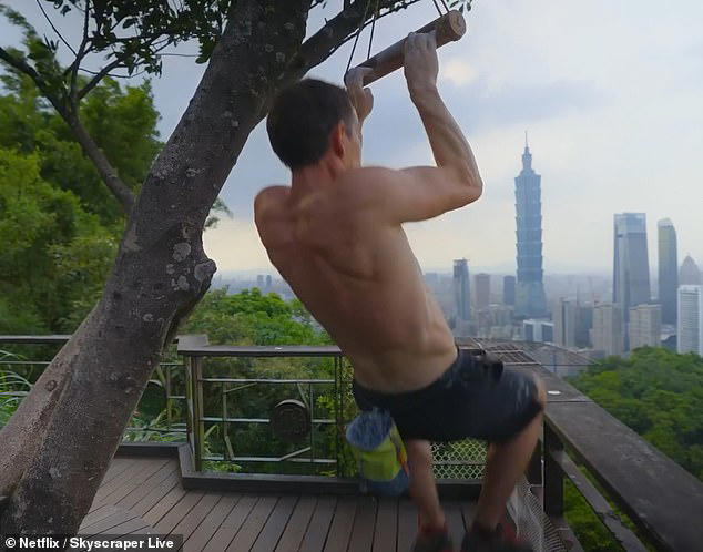 Daredevil aiming to clamber 101-storey tower without ropes and live on ...